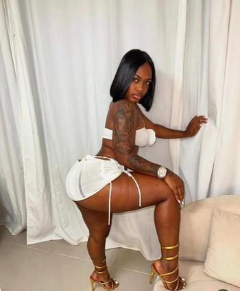 914-529-4610, 24  female escort, Fort Wayne