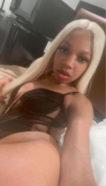 Dutchess , 28  female escort, Fort Wayne