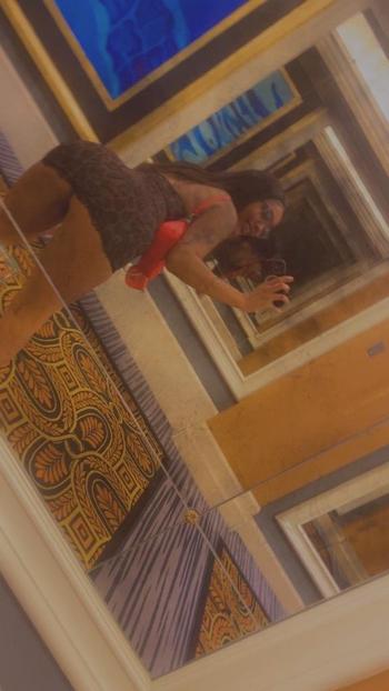 Mone, 21  female escort, Fort Wayne